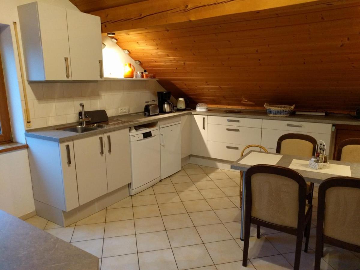 Komfortabel wohnen am Waldrand von Pitzling Landsberg am Lech Exterior foto
